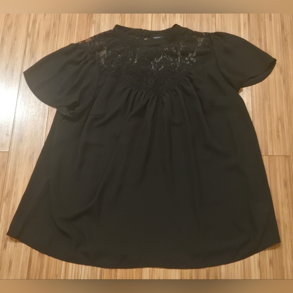 NWOT Torrid Black Lace Women's Top